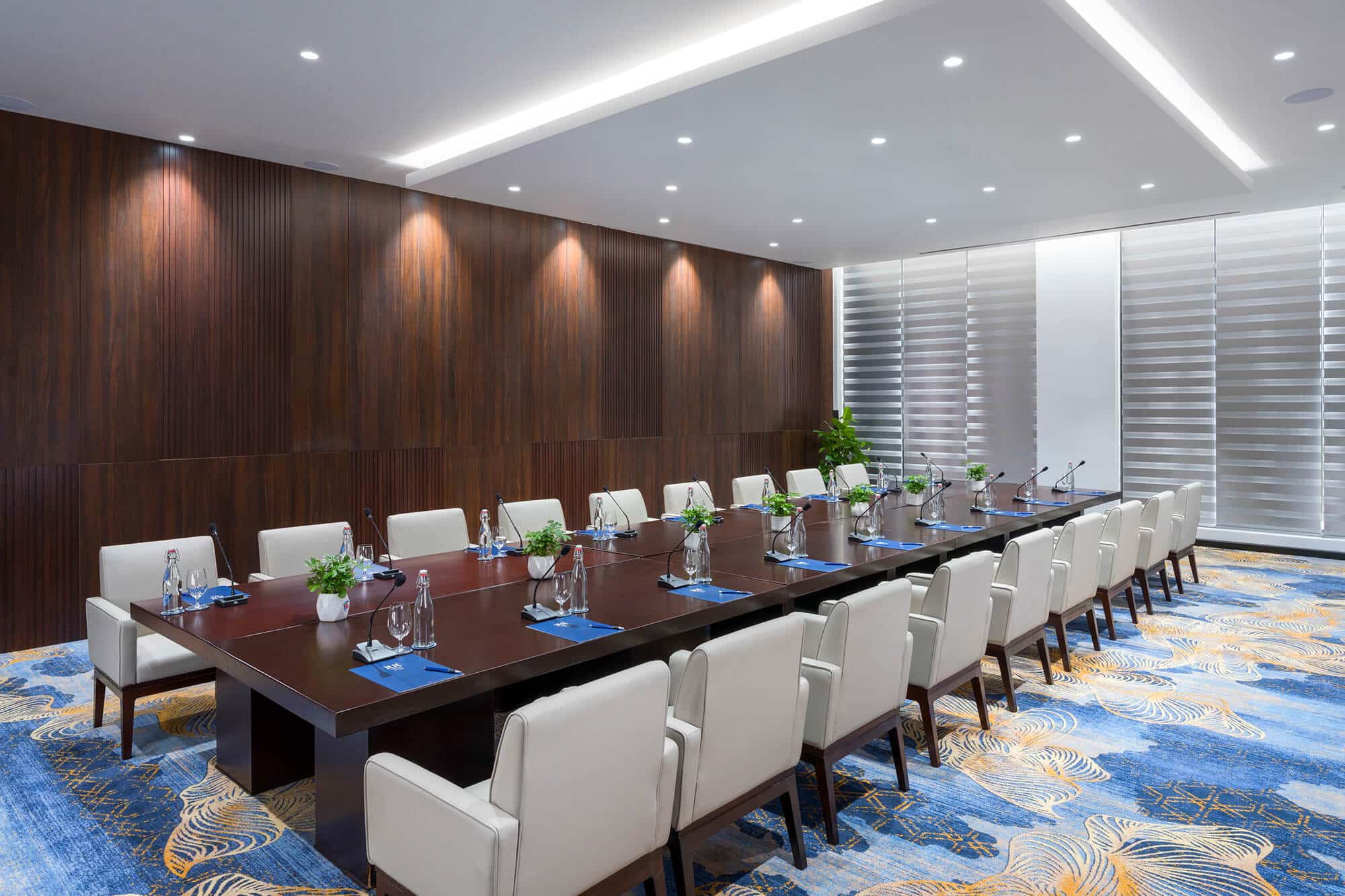 Thap Nhan Meeting Room